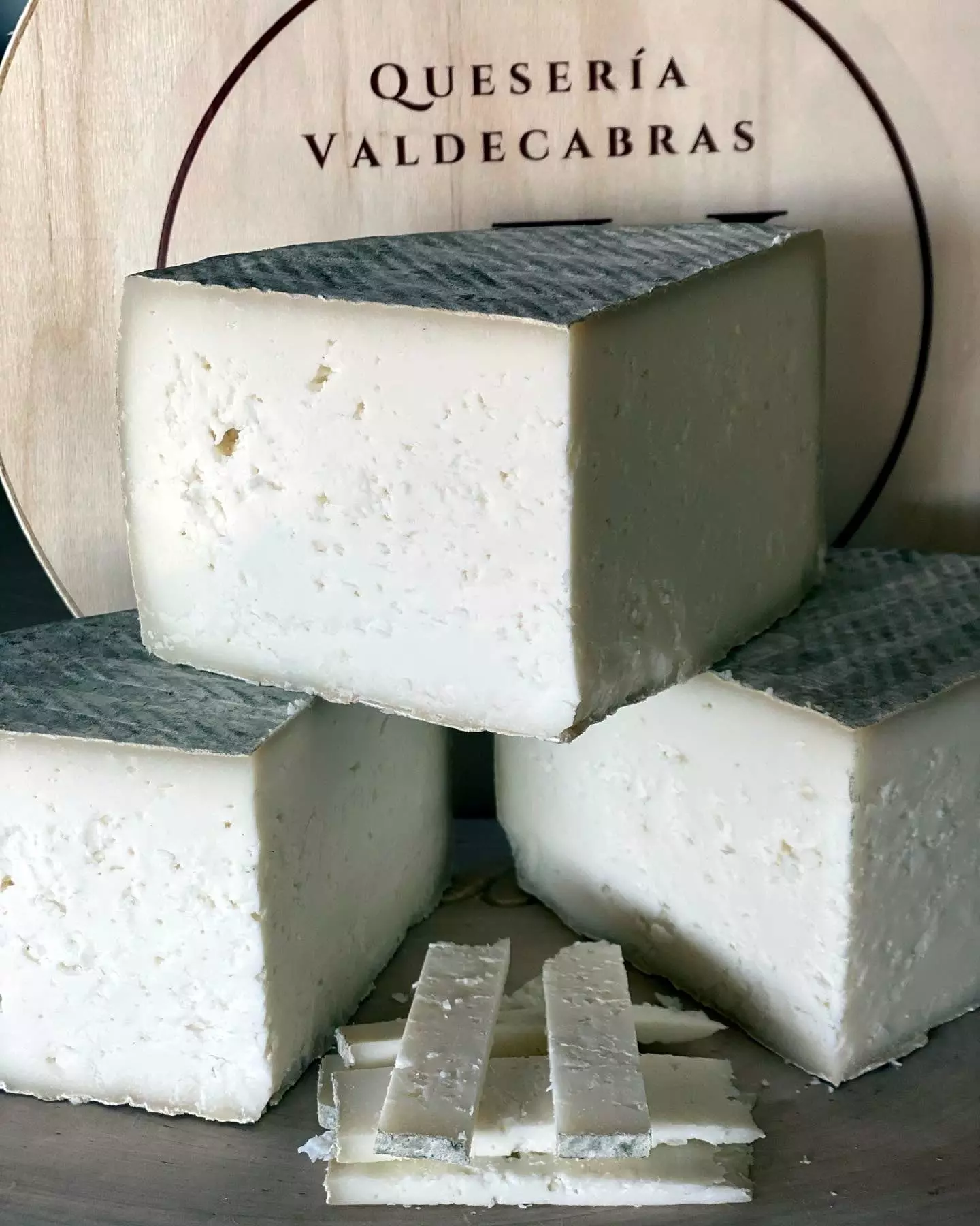 Quesos de Candeleda Gredos, lácteos y quesos de cabra Ávila