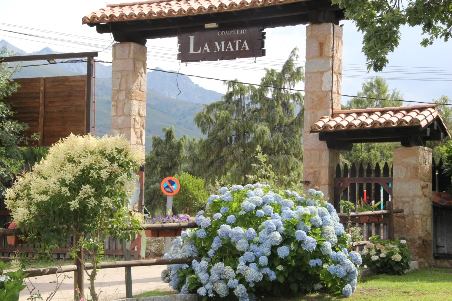 Complejo Turístico La Mata Madrigal del la Vera