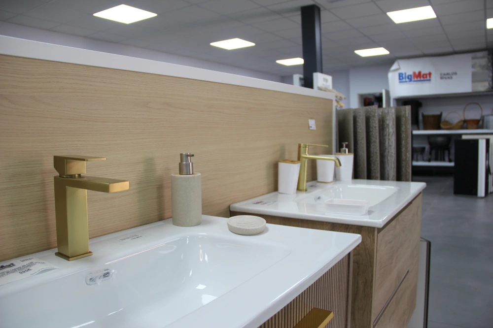 Azulejos, griferías, baños, muebles de baño, revestimientos