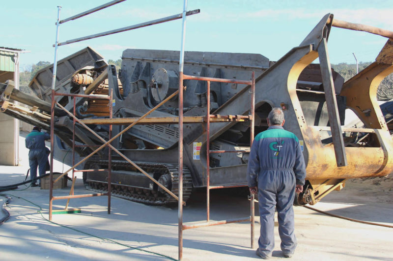 Hormigón Transportes Excavaciones Áridos Piedra de Musgo Arenas de San Pedro Ávila Planta de Hormigón Fábrica de Hormigones Movimientos de Tierras Tiétar Gredos