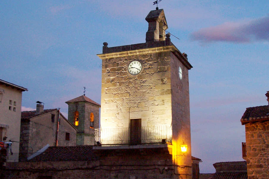Torre del reloj y de la Iglesia