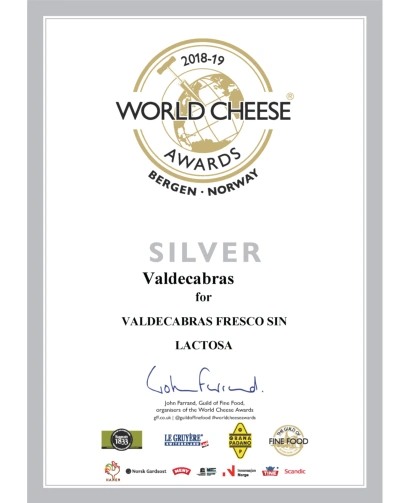 WORLD CHEESE AWARDS 2018-19 Silver / VALDECABRAS FRESCO SIN LACTOSA