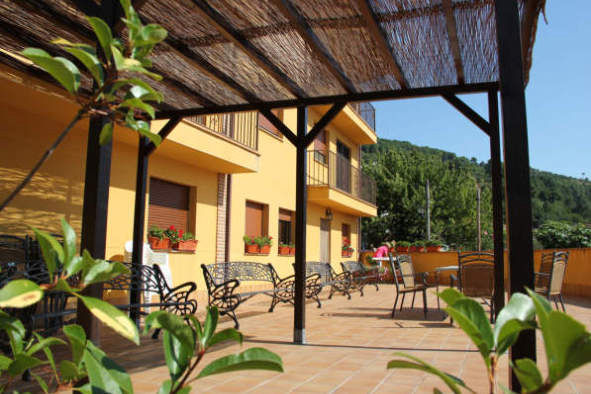 Residencia de Mayores Tercera Edad Valle del Tietar Gredos. Residencia de ancianos geriátrico servicios médicos asistencia geriátrica permanente, cera de Arenas de San Pedro