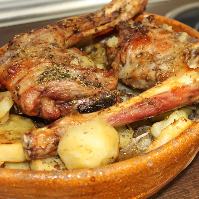 Asados de cabrito, cordero, paletillas y piernas