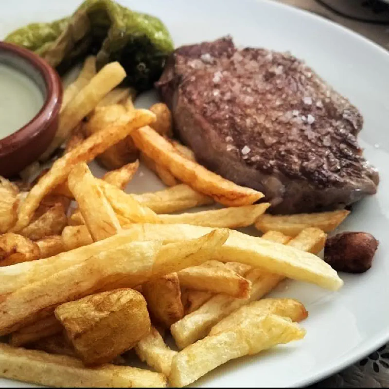 Carnes de Ávila Restaurante Cuevas del Águila Arenas de San Pedro