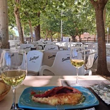 Restaurante Cervecería Lagloria Delvalle La Adrada