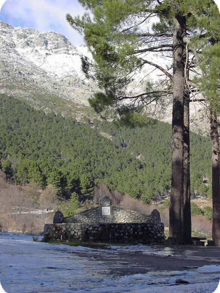 Ruta desde Mingo Fernando a los chozos del Tio Tomateras, rutas del rio Cantos, montañismo y senderismo en El Hornillo, Gredos, Tietar, Avila, Castilla Leon